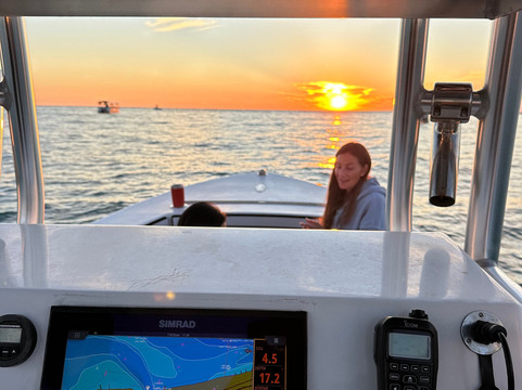 Crysten’s AMI Boat Tours-Holmes Beach必去景点