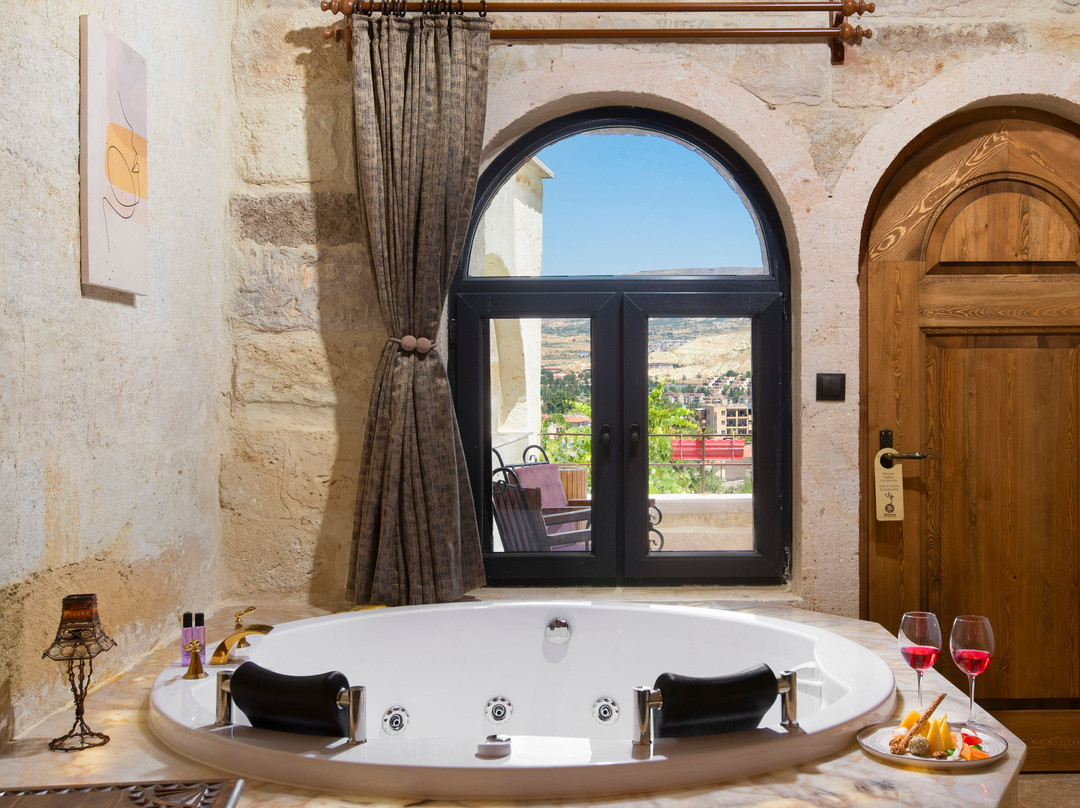 Dionysos Cave Cappadocia Hotel主图