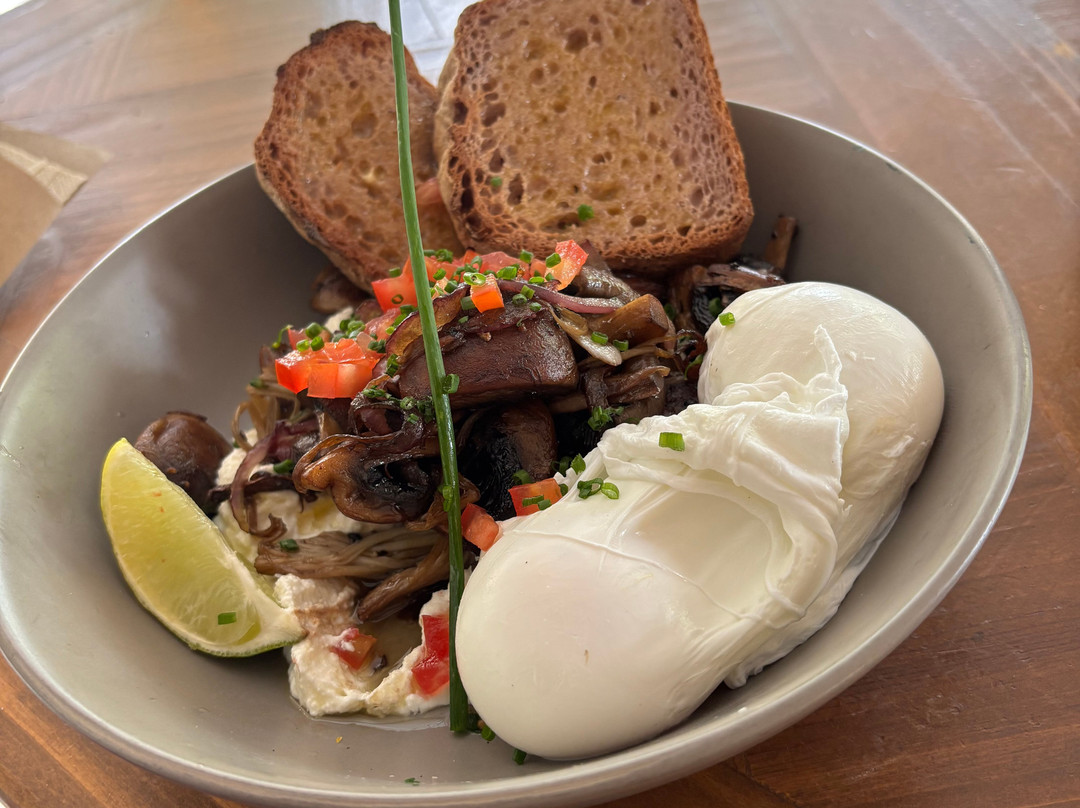 Aqua Kitchen And Bar