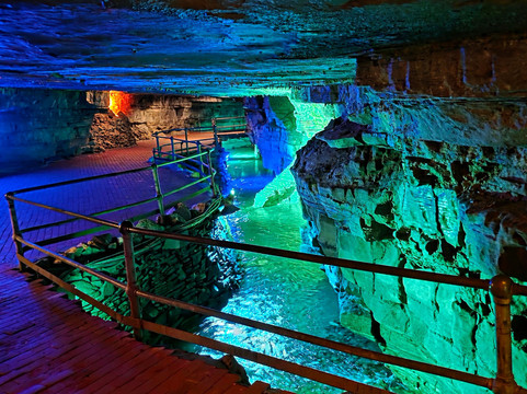 Howe Caverns-Howes Cave必去景点
