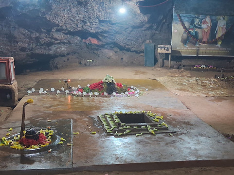 Jambavan Cave-Porbandar必去景点