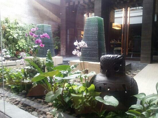 普吉岛乐谷浪都喜天丽酒店主图