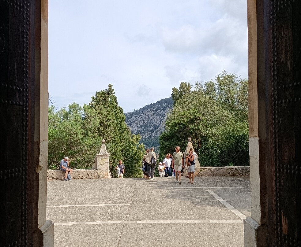 Es 365 Escalons-Pollenca必去景点