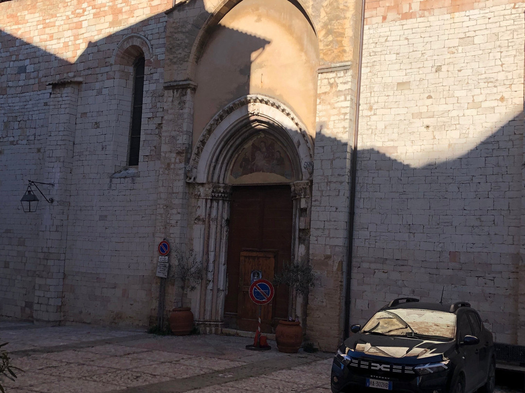 Chiesa di S. Francesco-Trevi必去景点