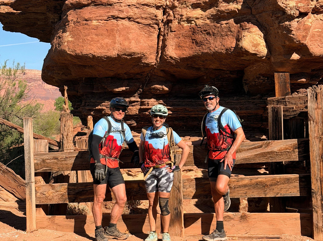 White Rim Trail-峡谷地国家公园必去景点