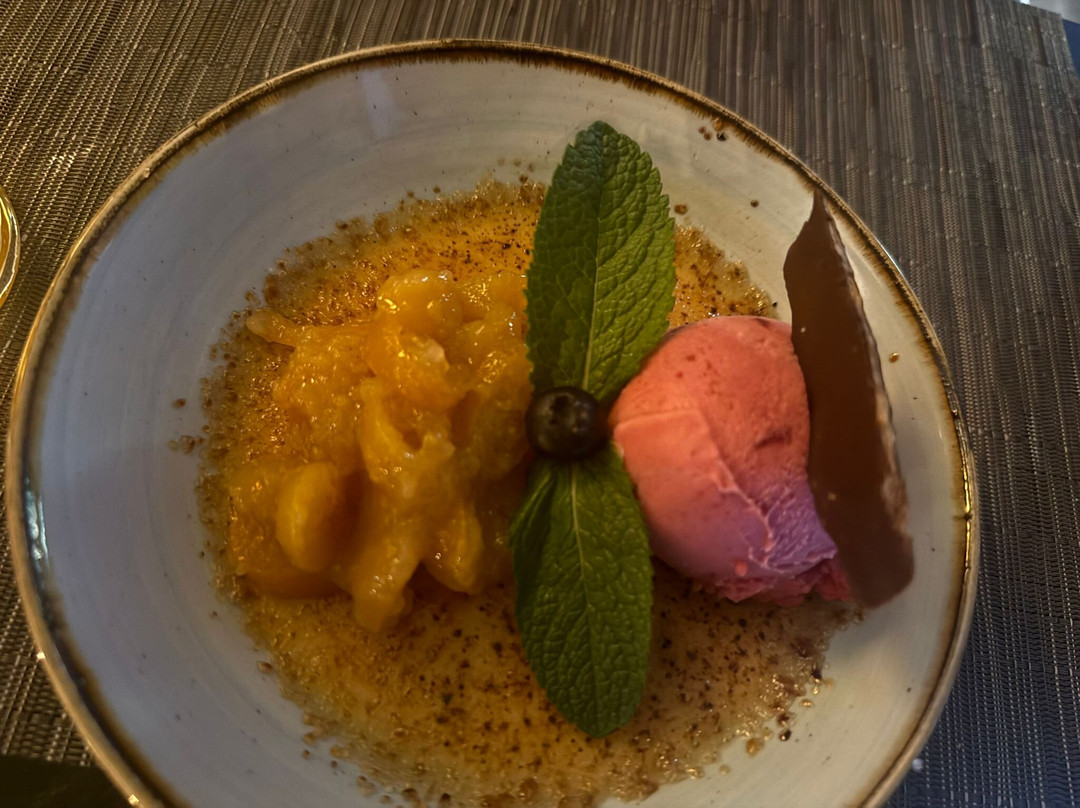 游艇俱乐部酒店主图