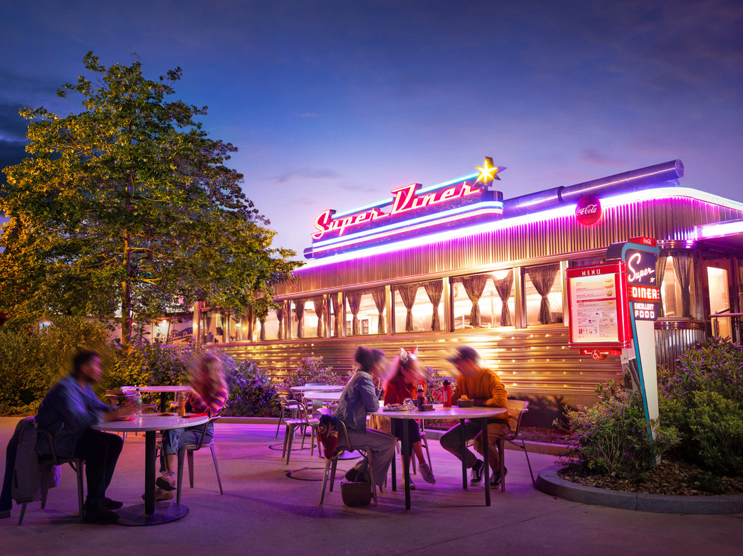 Super Diner