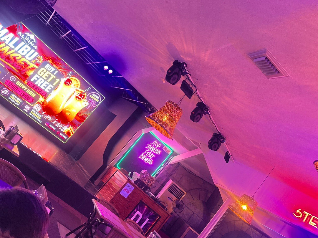Club Alpina Apartments Hotel主图