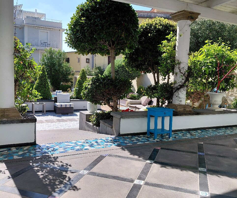 La Pineta Hotel Beach & Spa主图