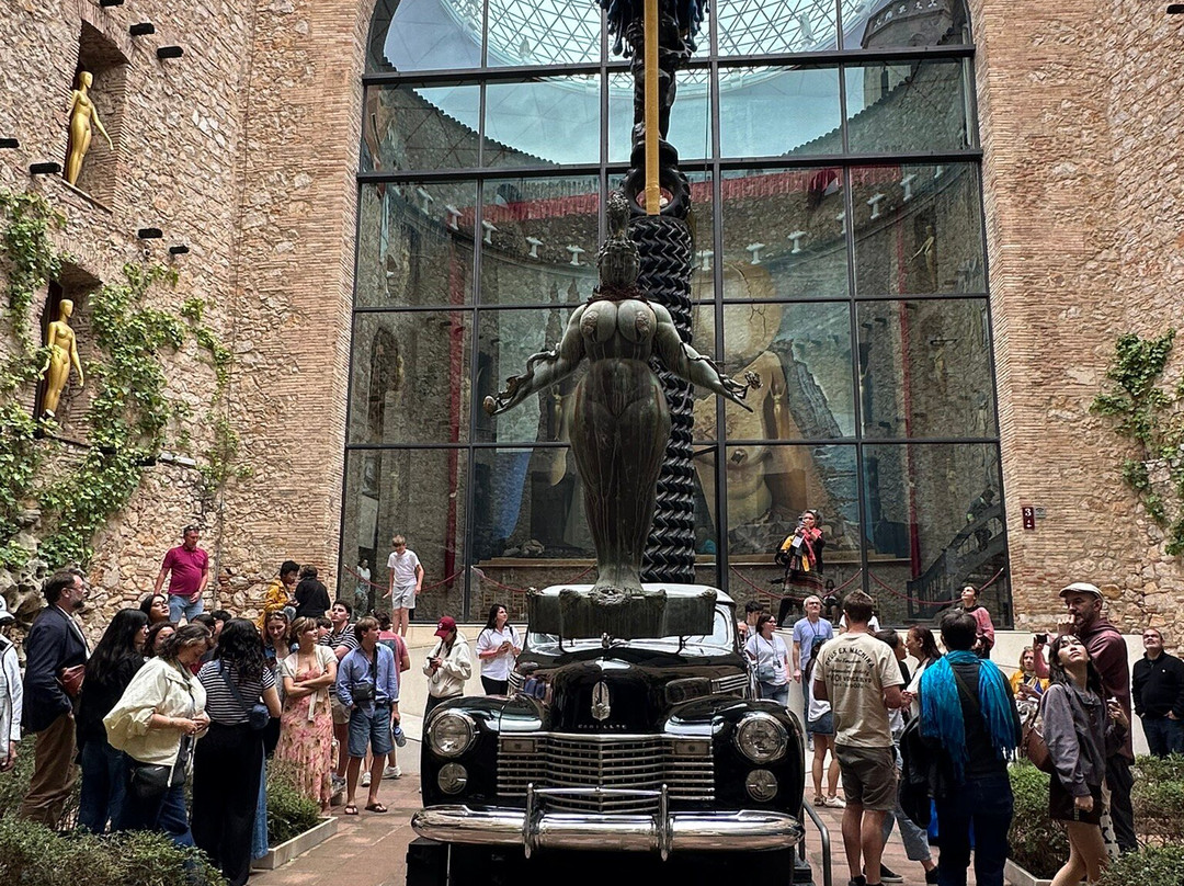 Monumento a Salvador Dali-菲格拉斯必去景点