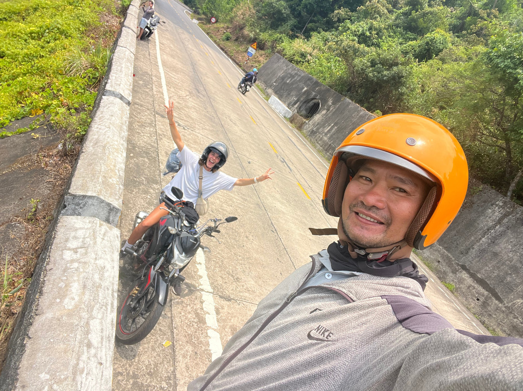 Hai Van Pass Riders-顺化必去景点