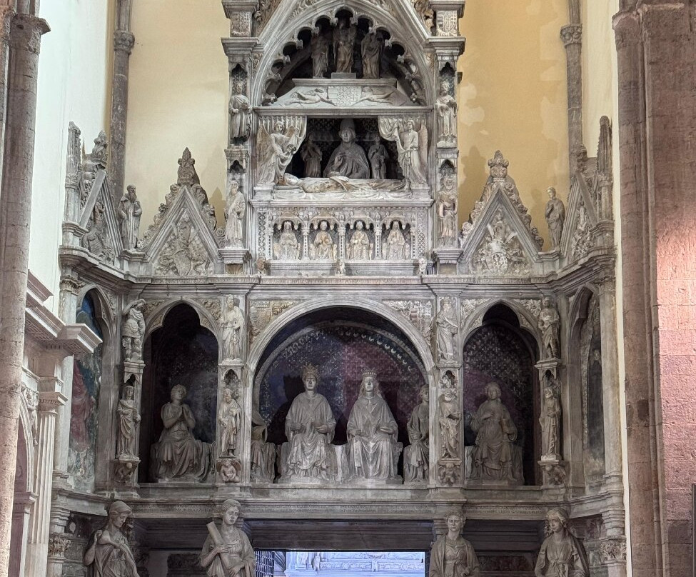 La Chiesa Di San Giovanni A Carbonara-那不勒斯必去景点