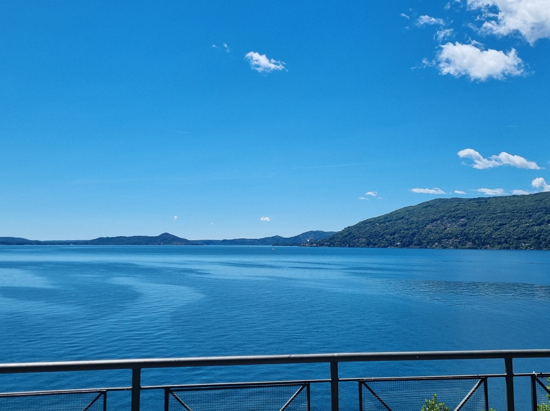 Eremo di Santa Caterina del Sasso-Leggiuno必去景点