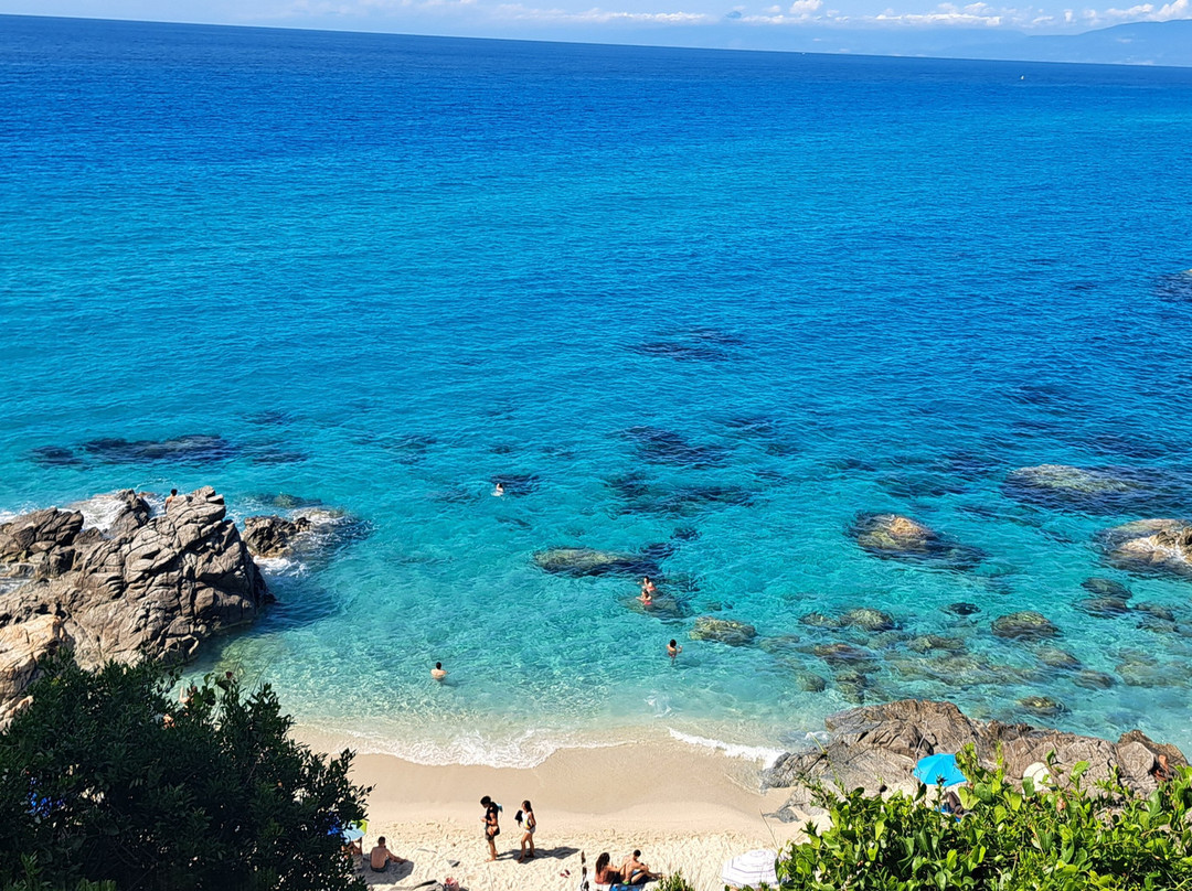 Spiaggia Paradiso del sub-Zambrone必去景点