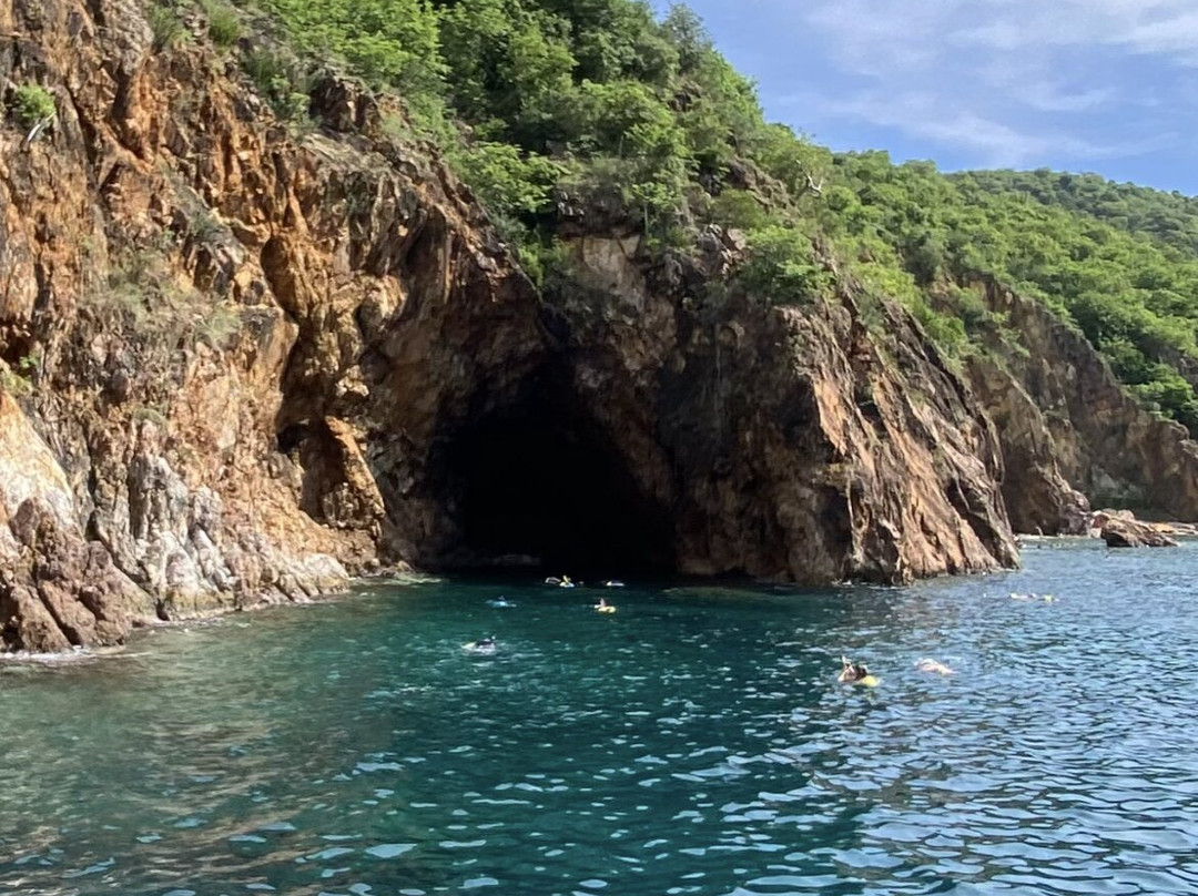 Kuralu Catamaran Charters-Road Town必去景点