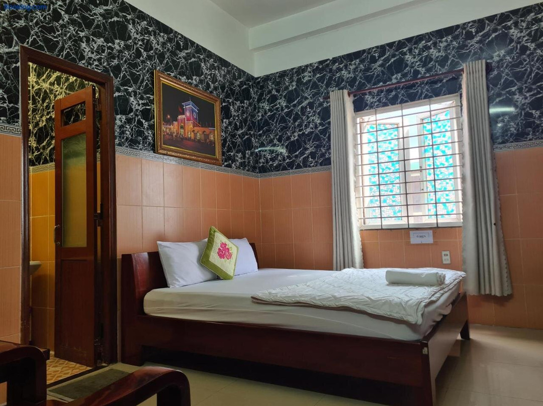 Hotel Long Thanh 243 - JiuDian