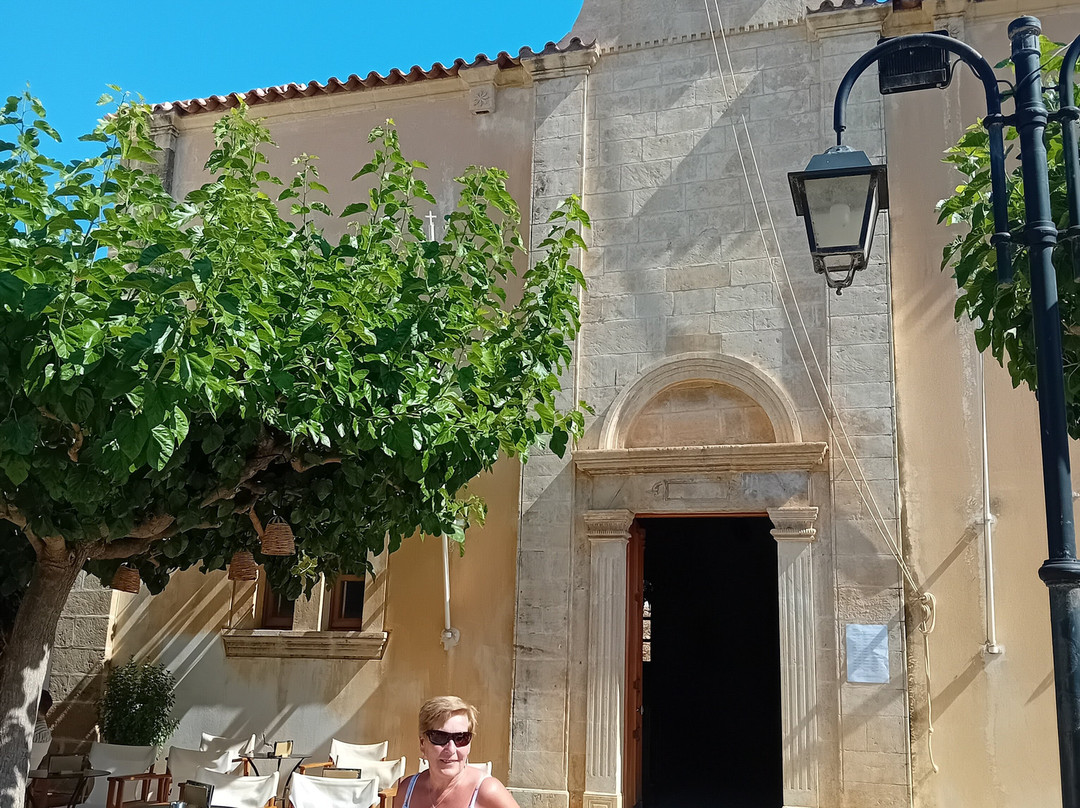 Cretan Tuk Tuk Tours-Piskopiano必去景点