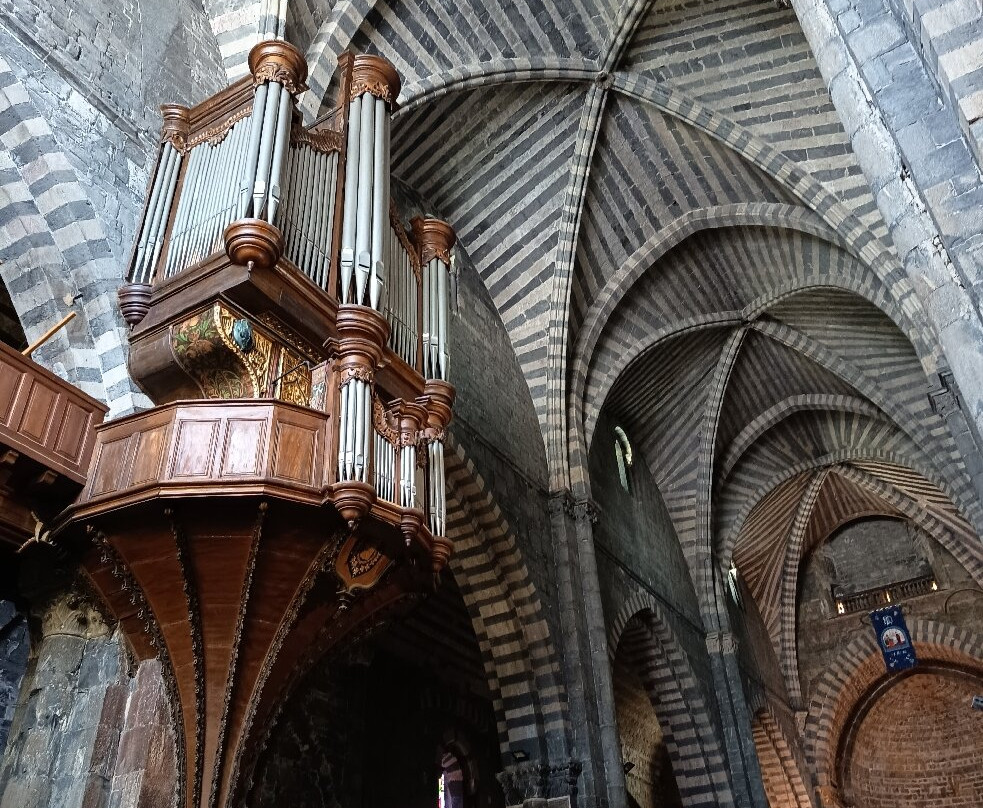 Eglise Notre-Dame-du-Réal-Embrun必去景点