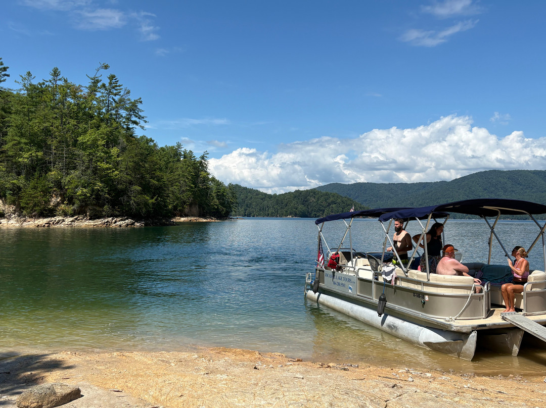 Jocassee Lake Tours-Salem必去景点