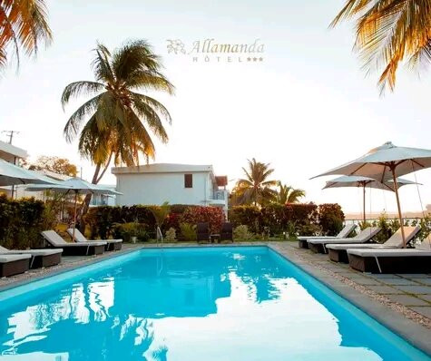 Allamanda Hotel主图