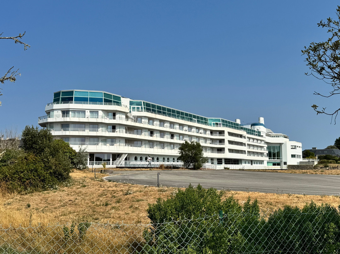 美丽华拉西加尔海水浴及 Spa 酒店主图