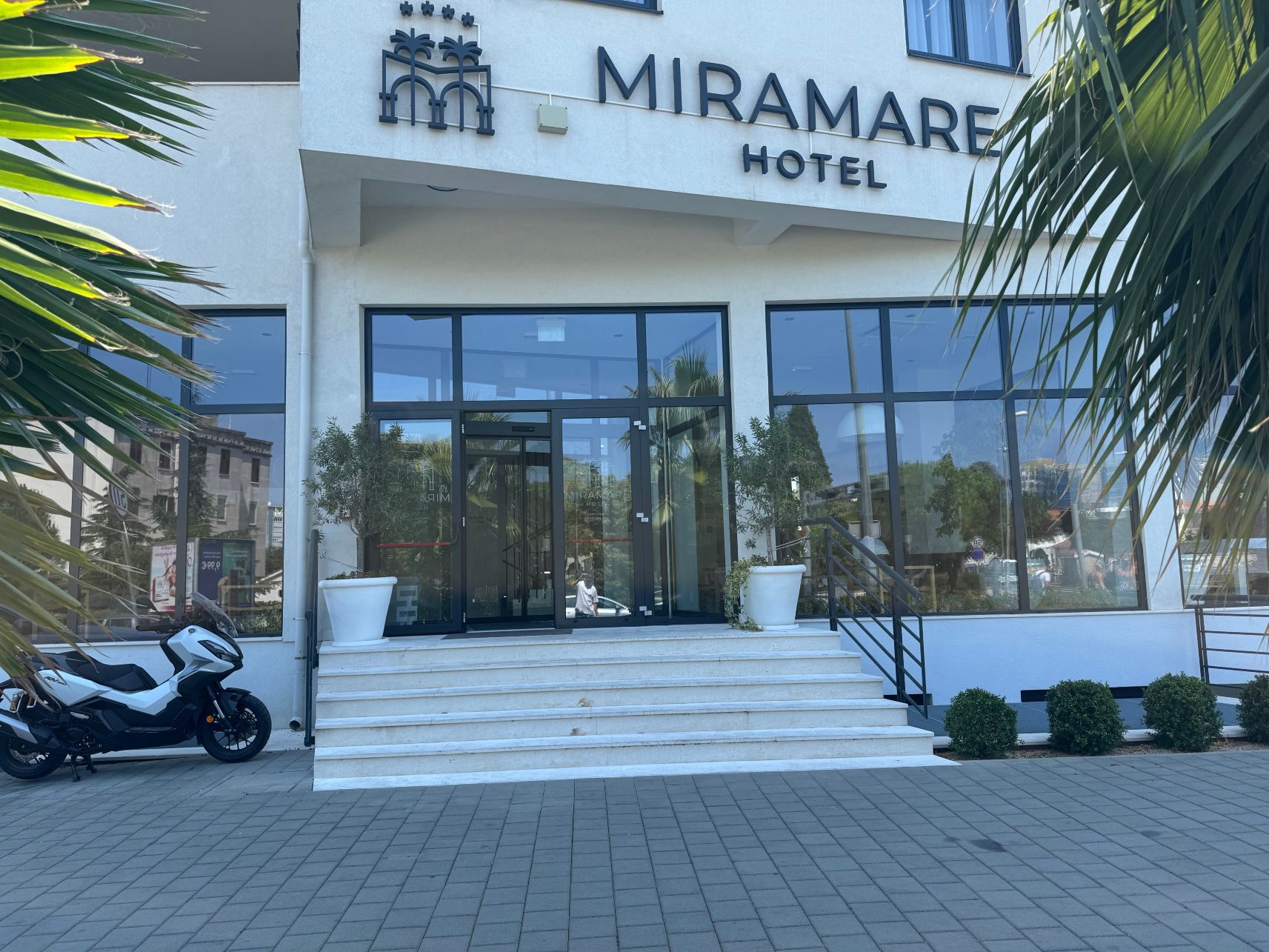 扎达尔米拉玛雷酒店-旅行者