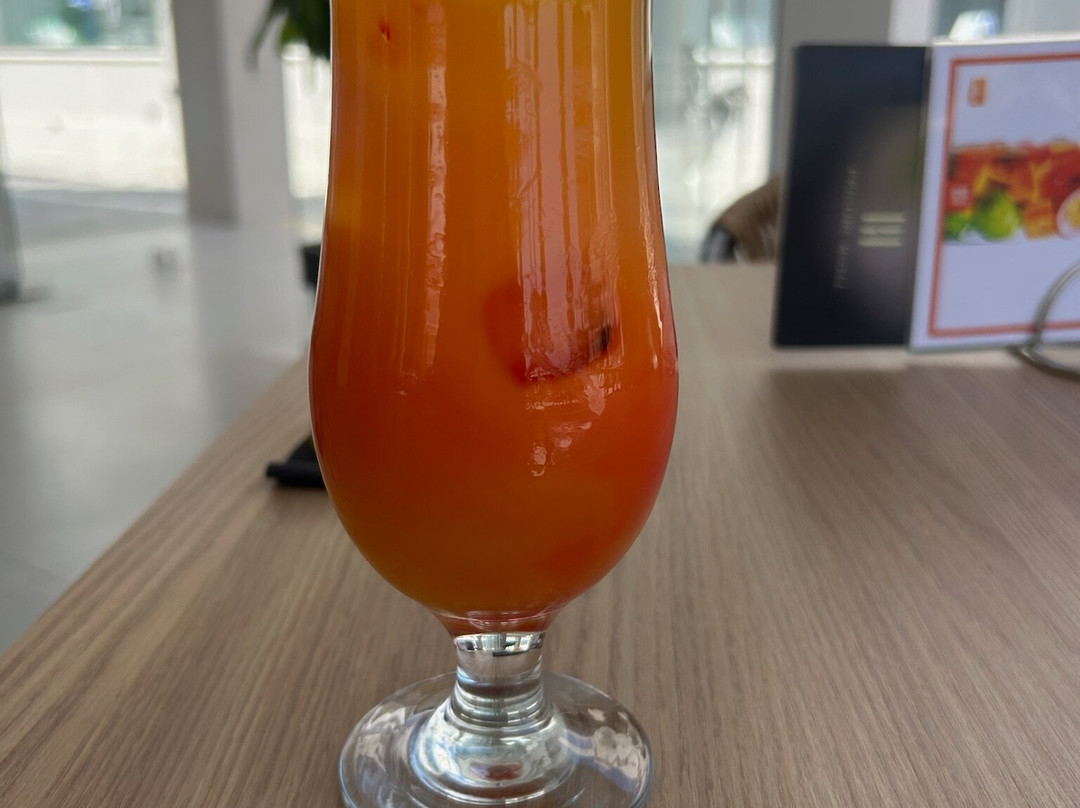 Pristine Hotel主图