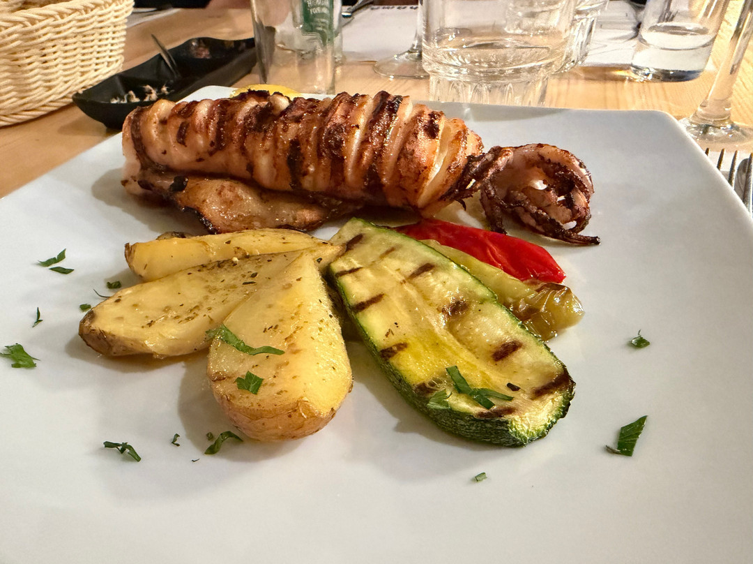 Kamara Restaurant