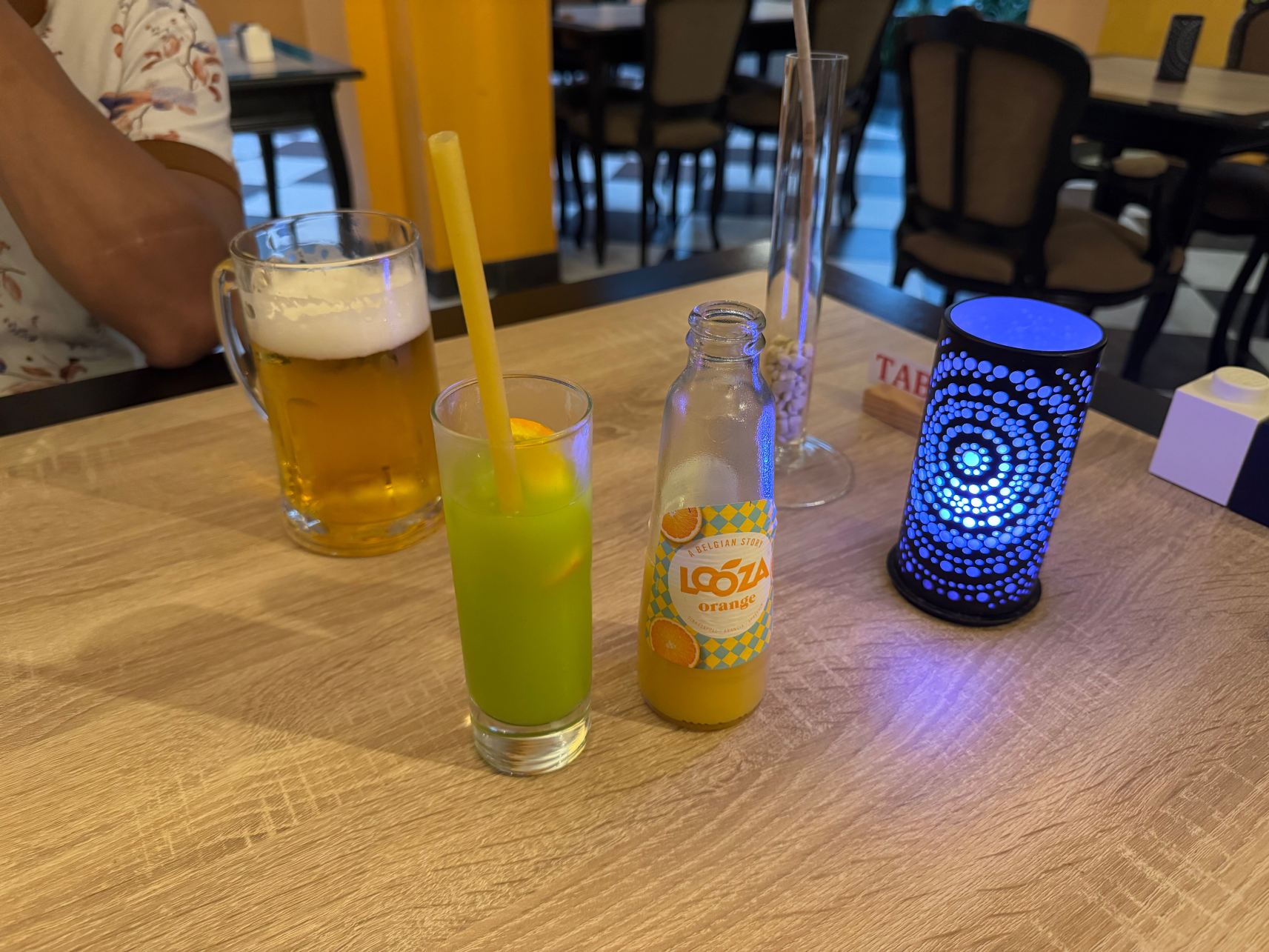 热带酒店-旅行者
