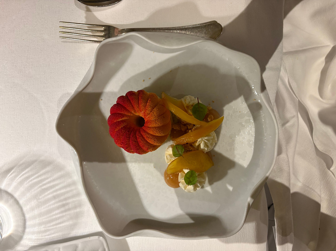 蒙福特城堡酒店主图