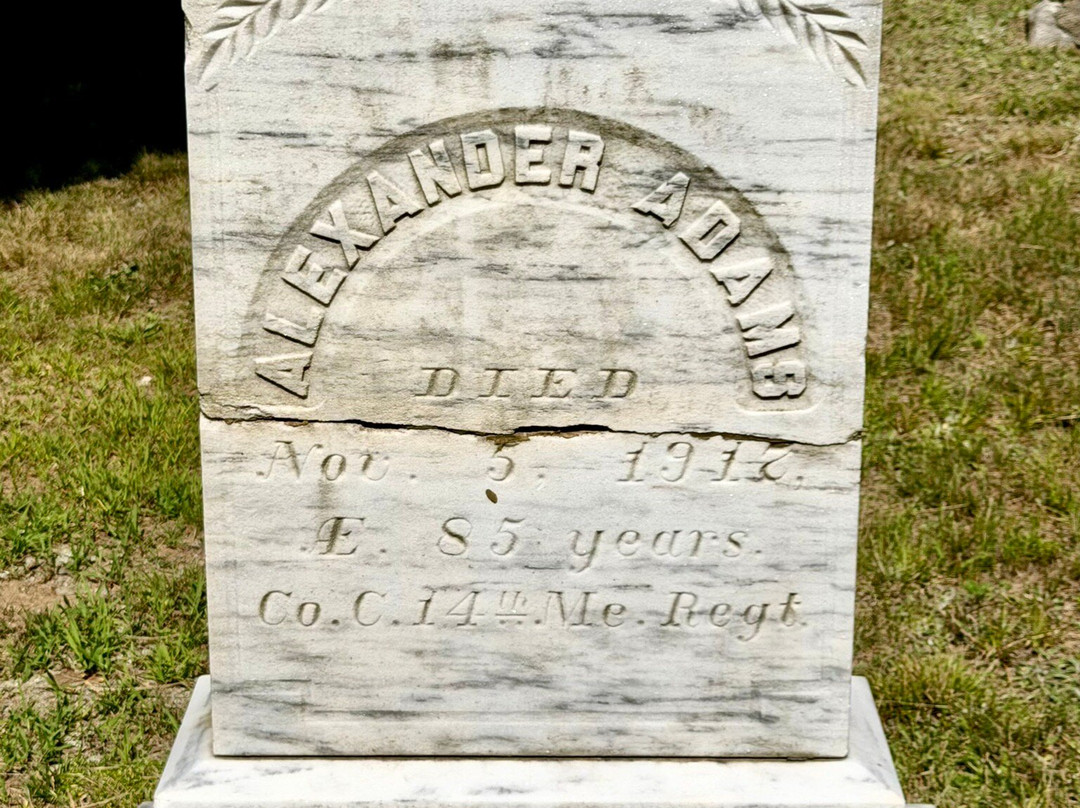 Wylie Cemetery-Boothbay必去景点