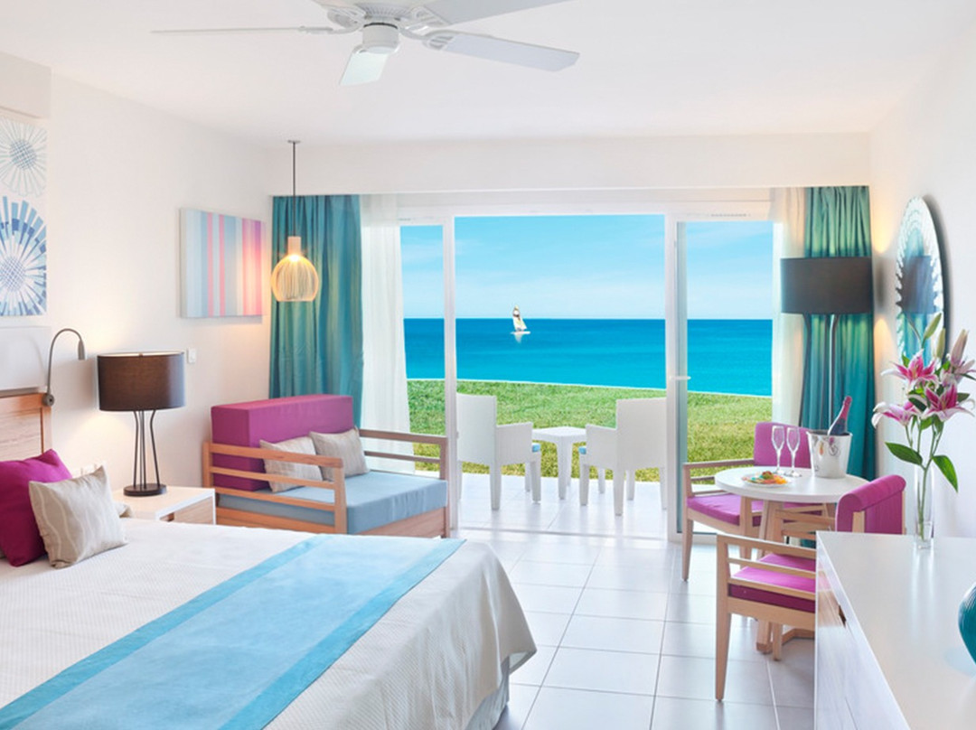Hotel Playa Vista Azul