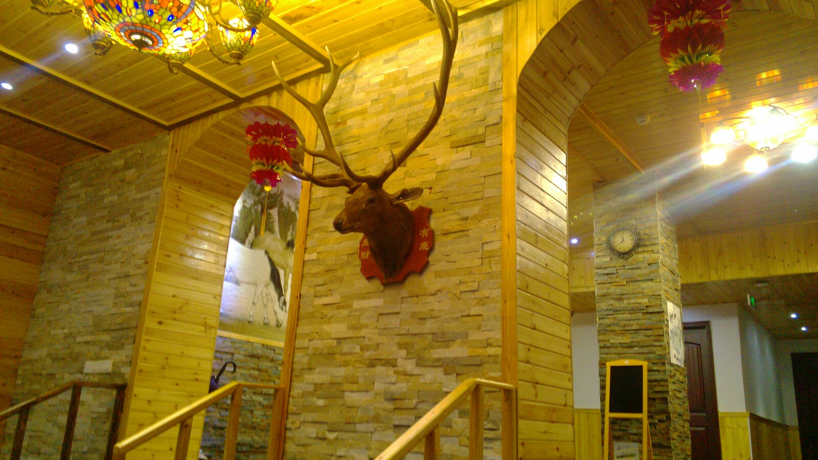 牧马人度假酒店-客卧