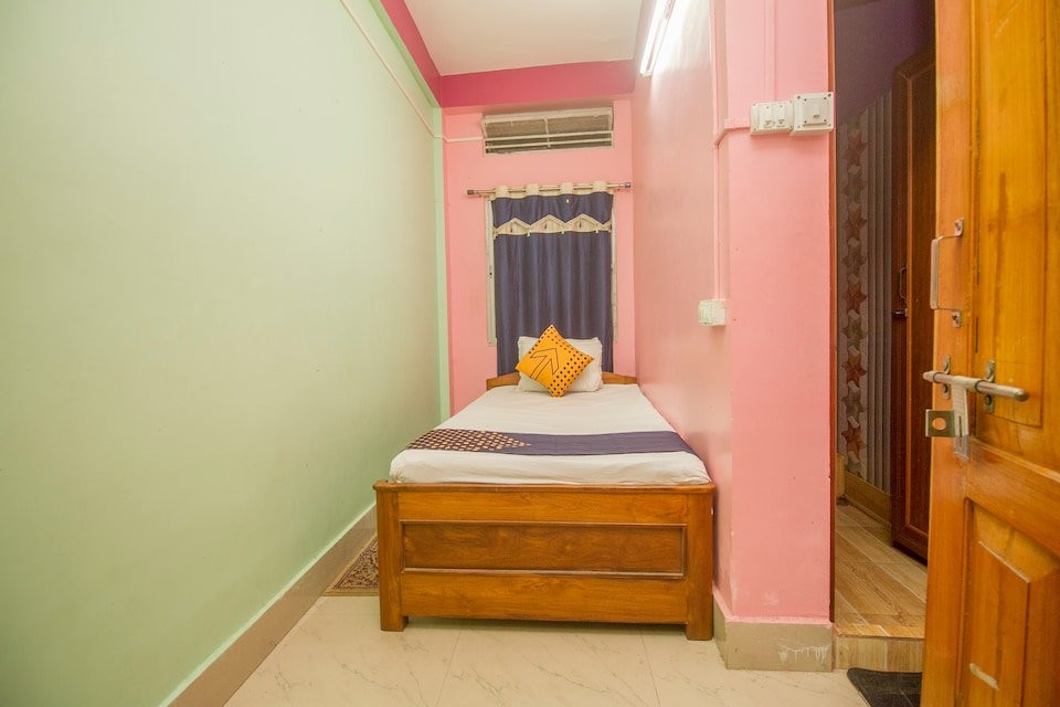 SPOT ON 61407 Nirmal Lodge