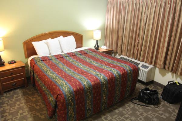 四季小屋酒店-客卧