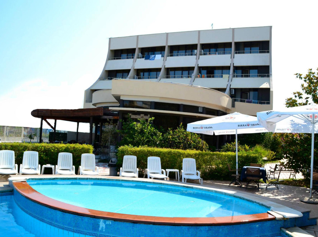 Golem酒店住宿-Akropoli Hotel