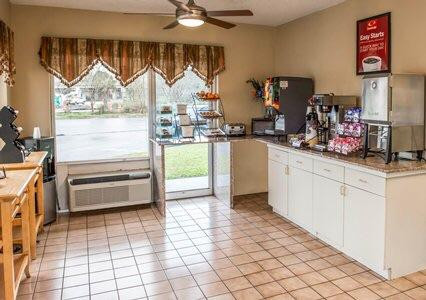 White Springs酒店住宿-Econo Lodge North