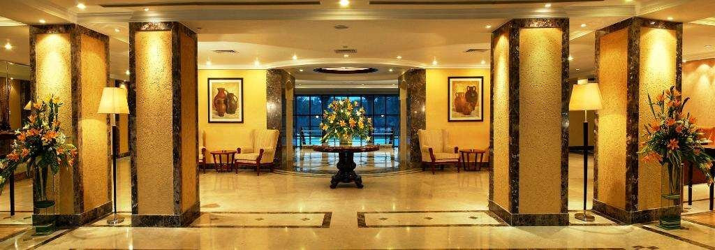 潘奇瓦蒂财富公园酒店主图