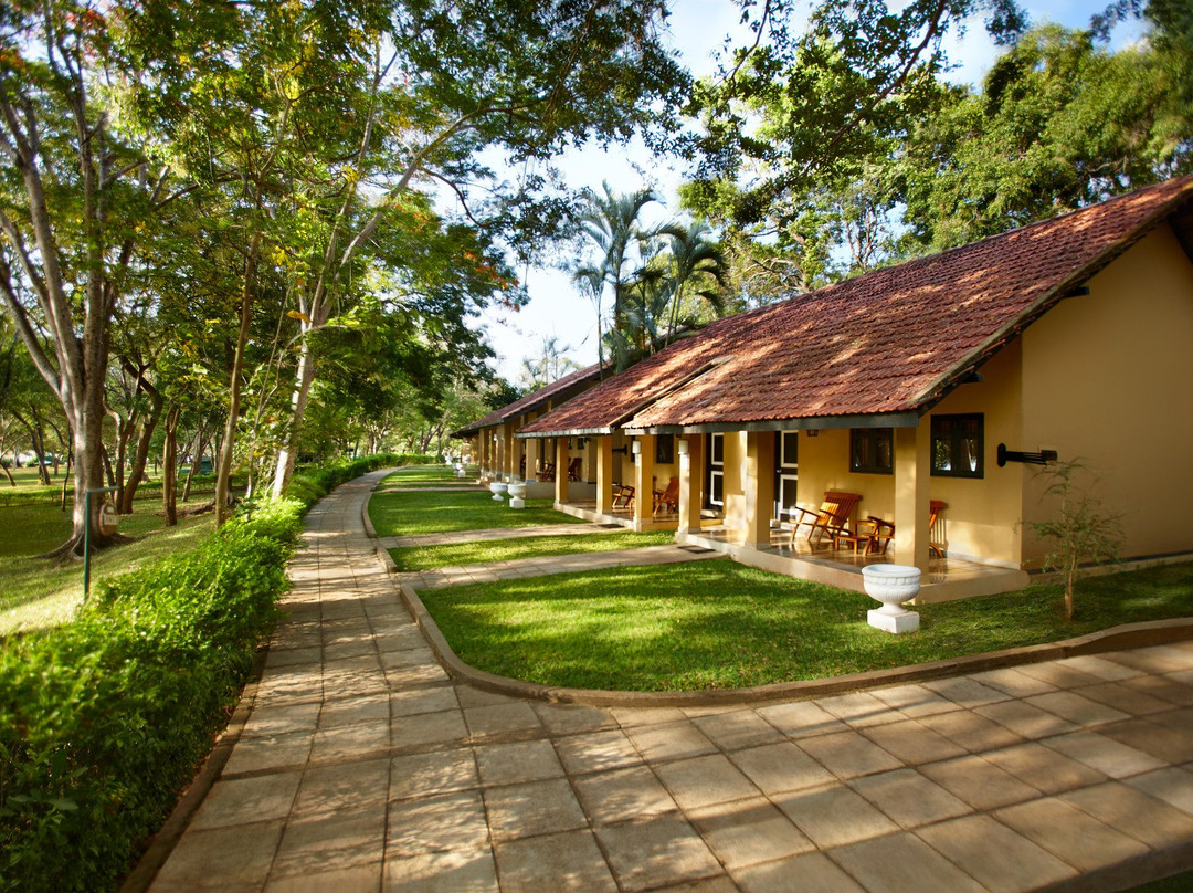 哈波瑞纳查雅乡村酒店主图