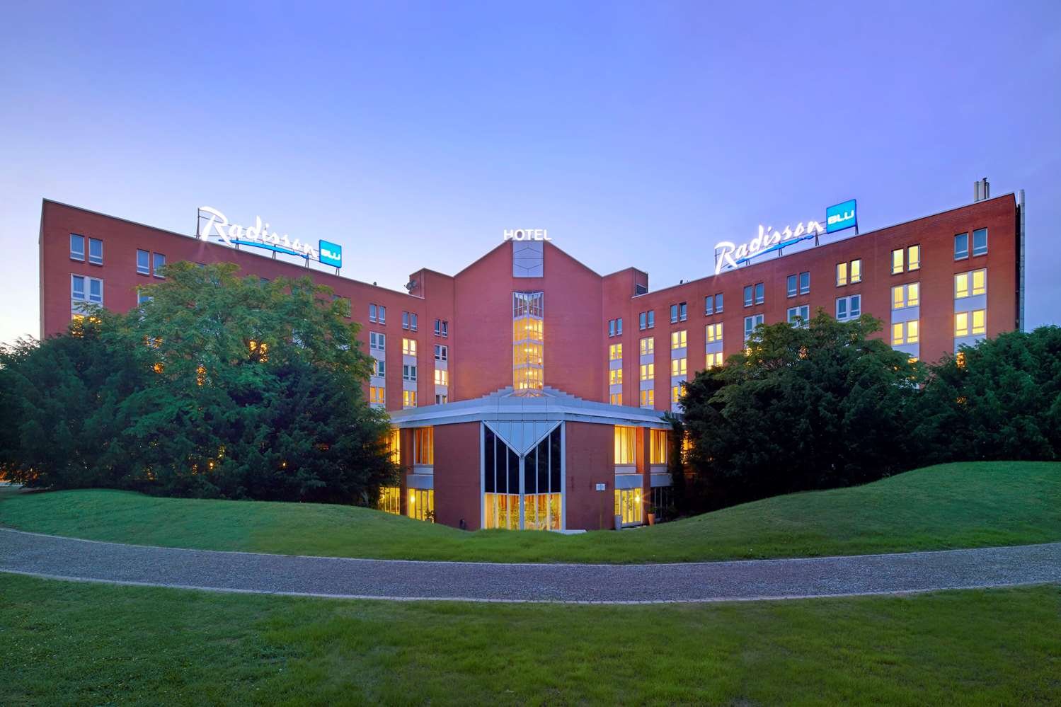 Radisson Blu Hotel, Karlsruhe-官方