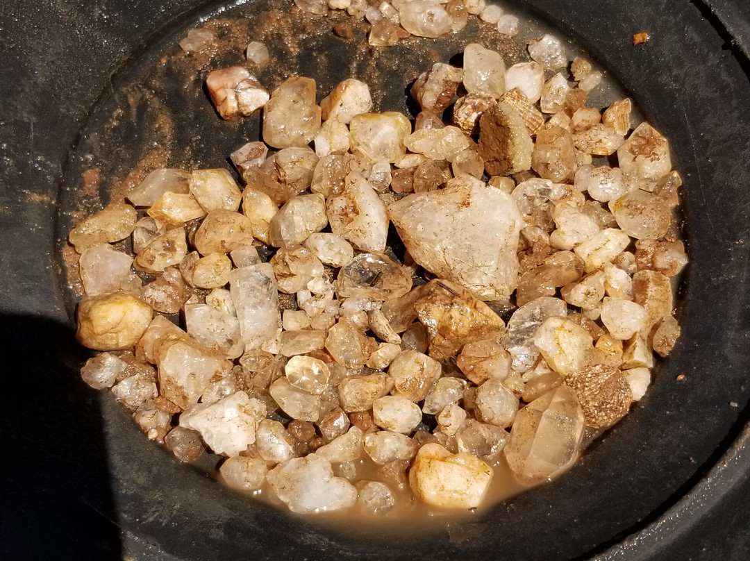 Diamond Point Quartz Crystals-Payson必去景点