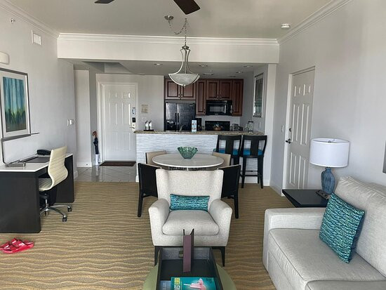 那不勒斯海湾度假酒店主图