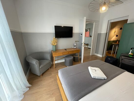 The Anthemion House主图