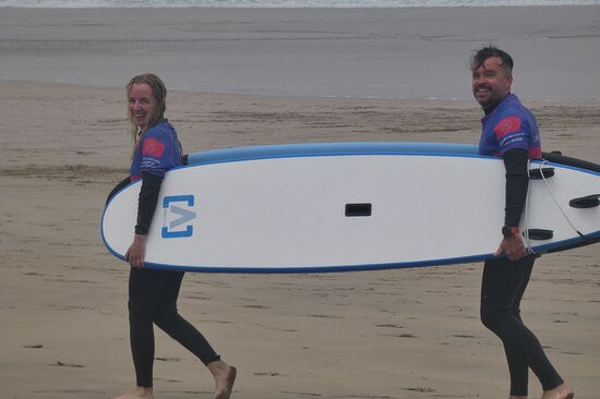 Lanzasurf Surf School & Yoga Camp景点图片