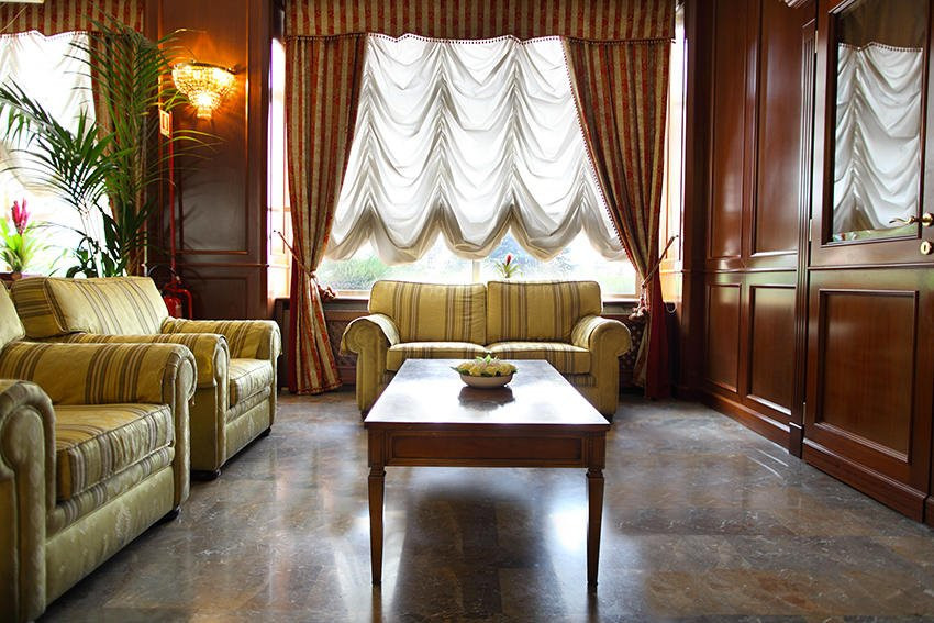 卡塞塔城市酒店主图