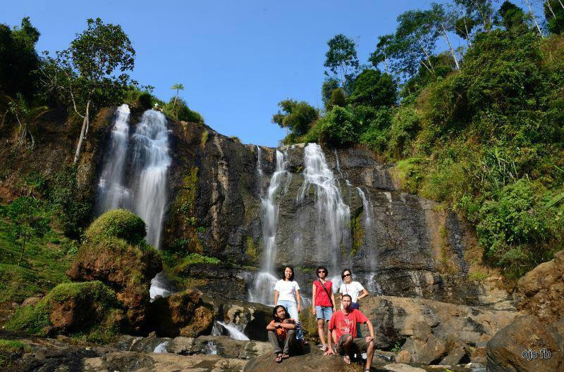 Cikondang Waterfall景点图片