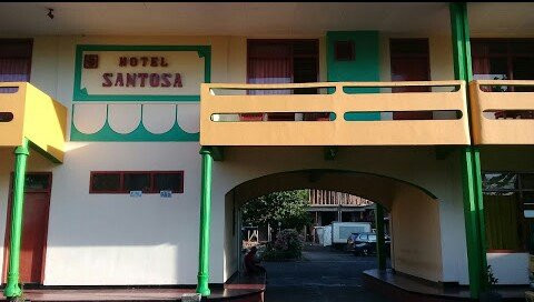 Santosa Hotel