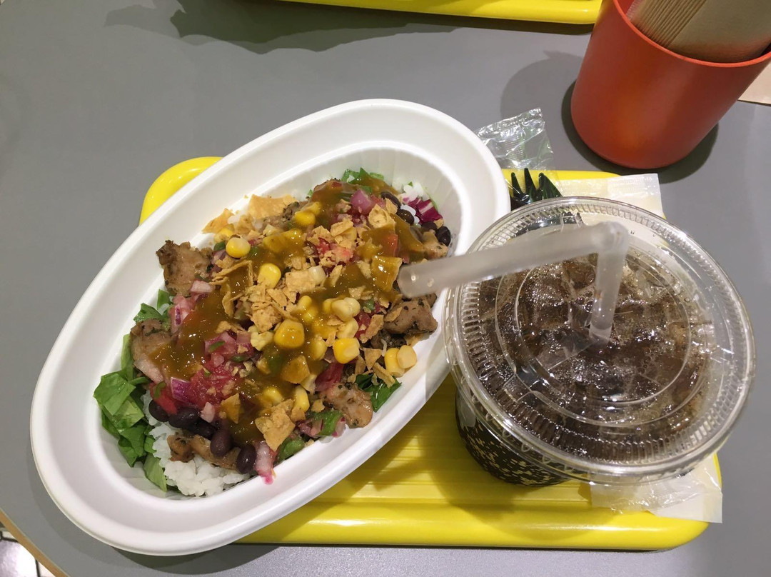 ウムウム グッドブリトーズ! 丸の内店