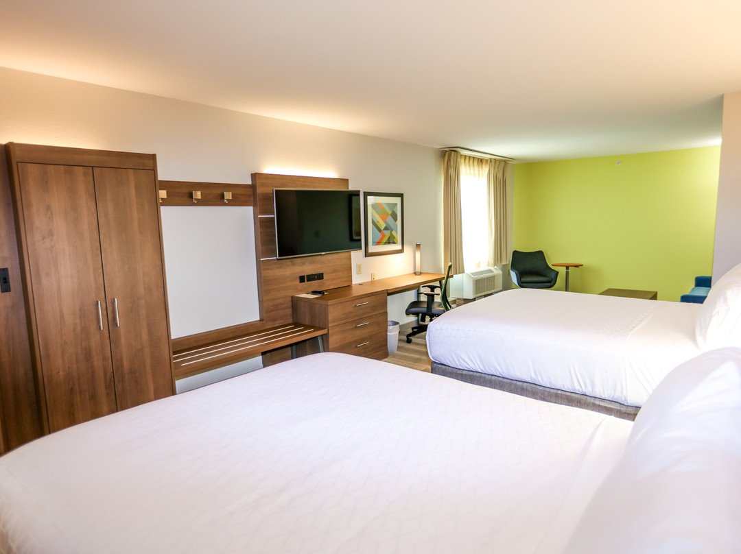 Holiday Inn Express & Suites Memphis/Germantown by IHG主图