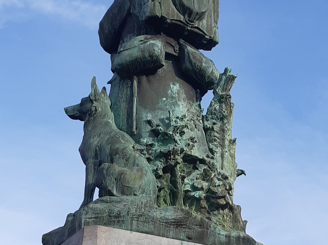 Monument aux morts à Sainte-Ménehould景点图片